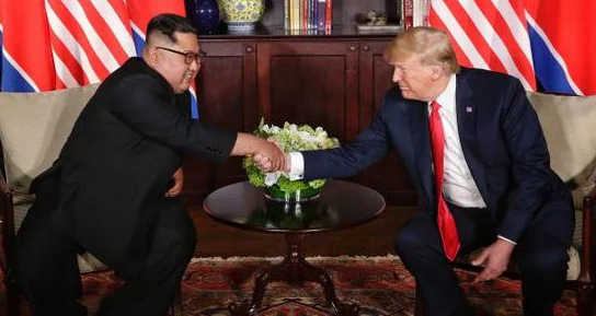 日韩国产综合：震惊！两国领导人秘密会晤，达成历史性协议引发全球关注与热议！